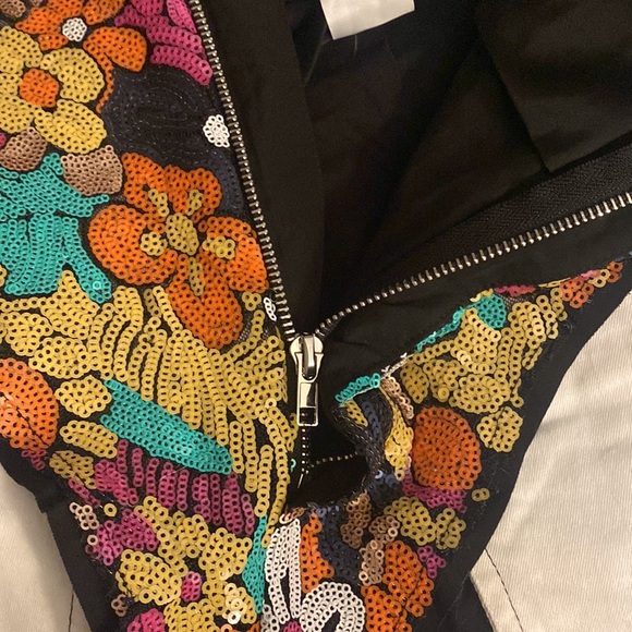 High waisted shorts (selling as is) - Picture 3 of 3